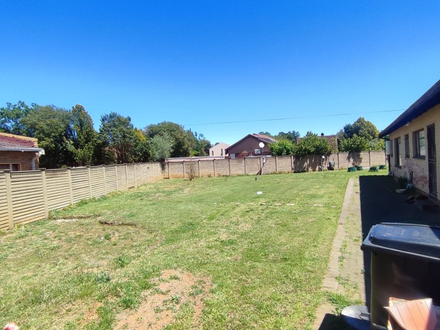 4 Bedroom Property for Sale in Pellissier Free State